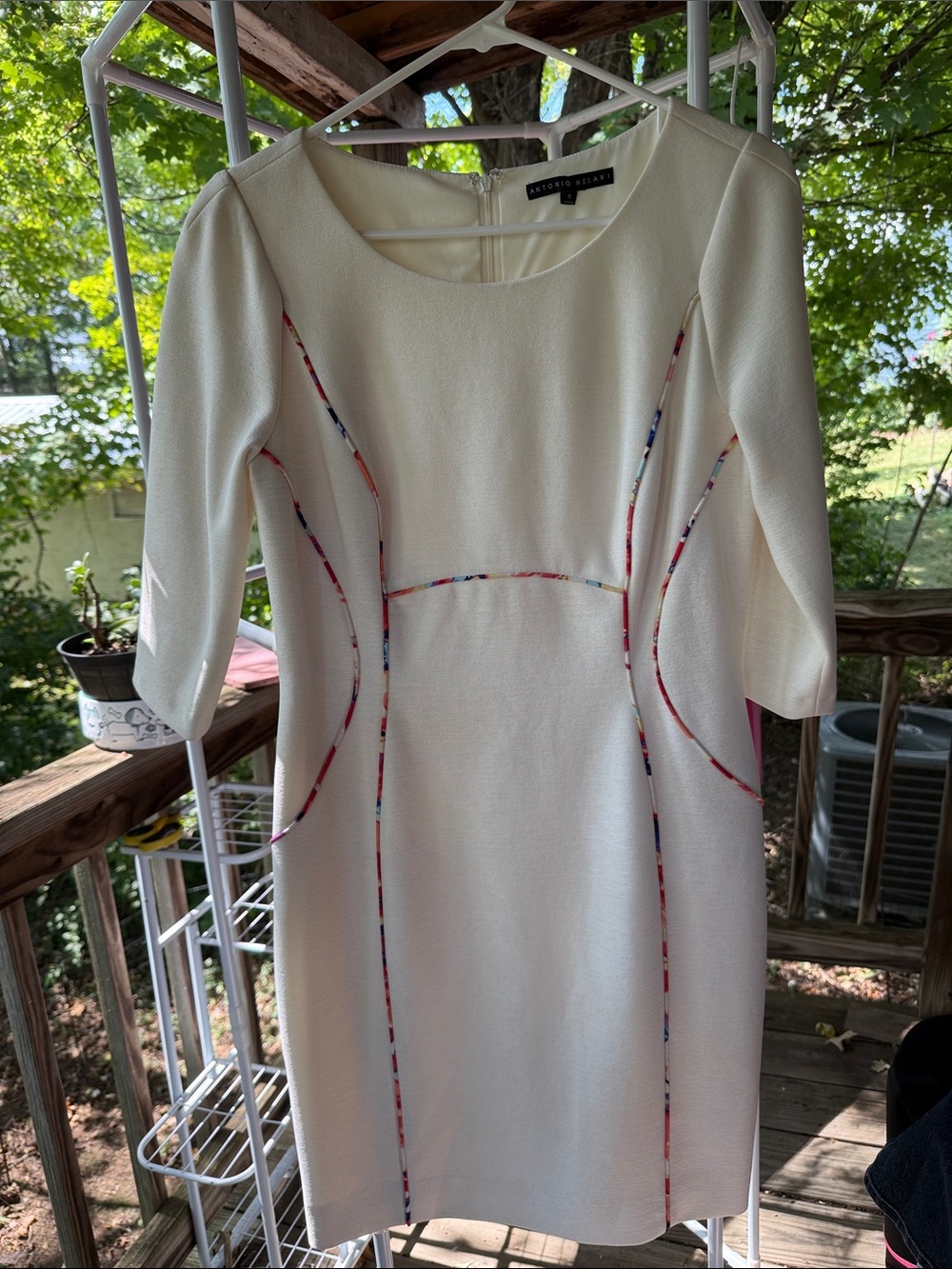 Designer Antonio Melani Ivory Sheath Women’s Dress size 8 w/Multicolor Piping